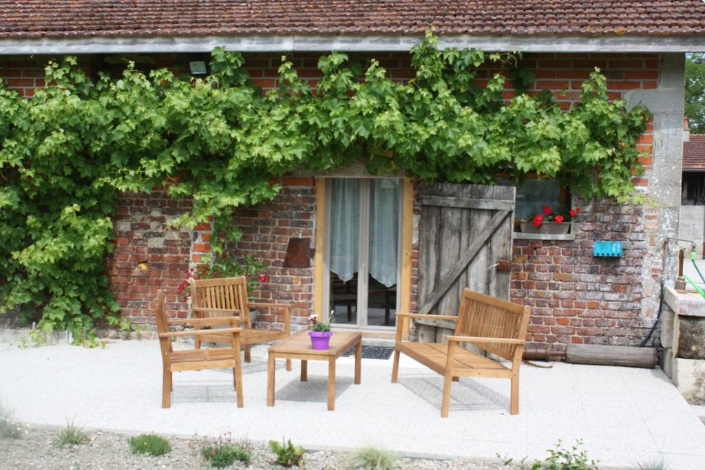 Au Passage Des Grues Bed and Breakfast Drosnay Værelse billede